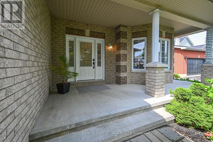 Property Photo:  105 Sirocco Crescent  ON K2S 2C9 