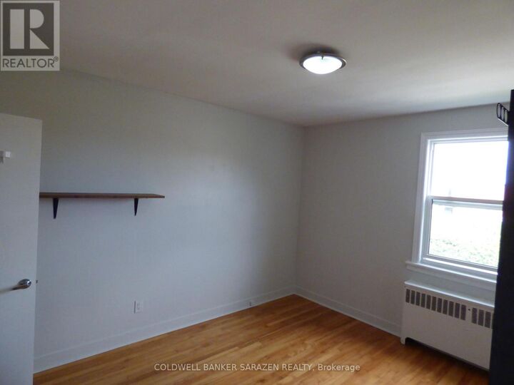 Property Photo: 682 Irene Crescent 3 ON K1Z 7J1