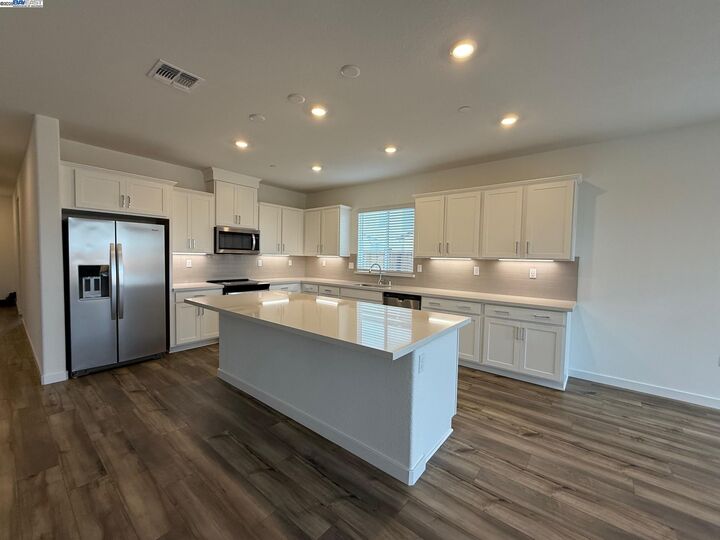 Property Photo:  1013 Bluebell Circle  CA 94505 