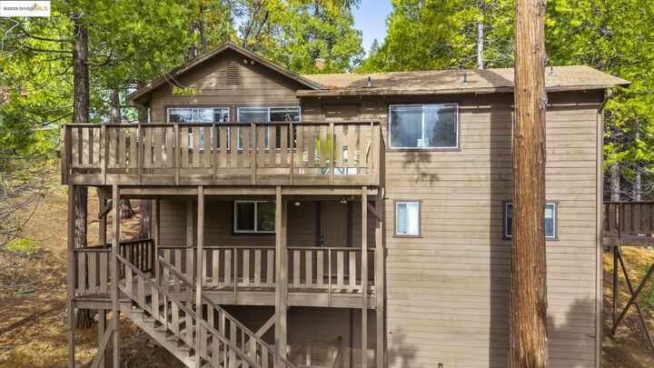 Property Photo: 24229 Lama Ct CA 95346