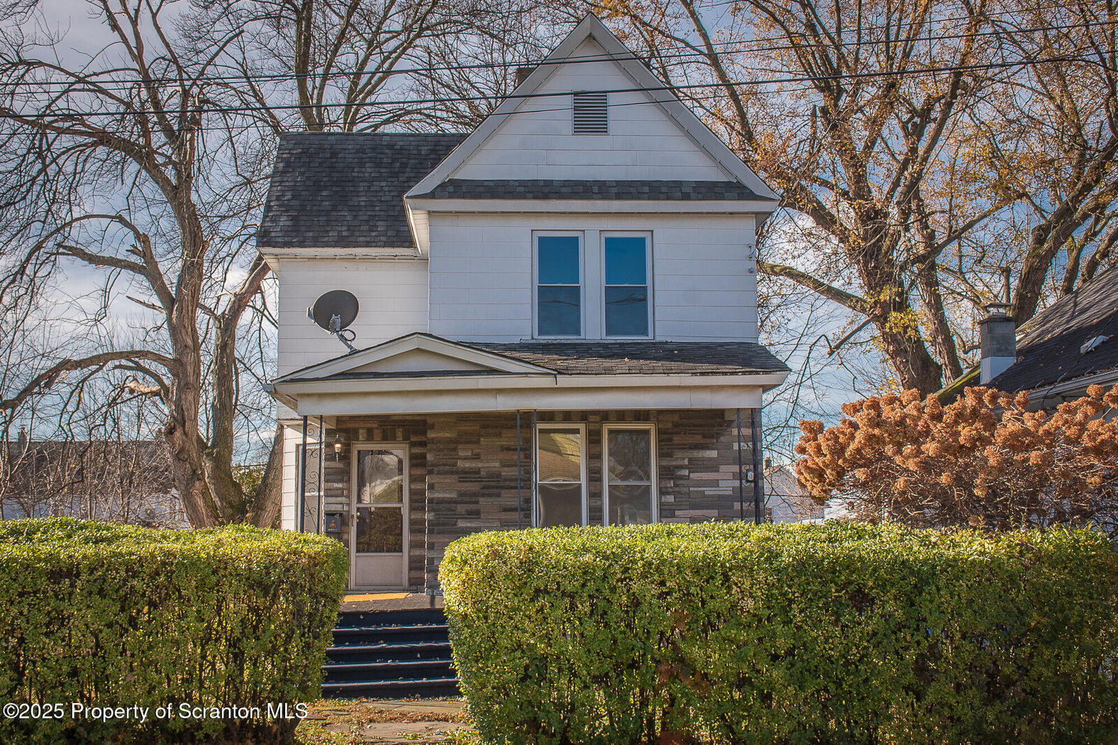 Property Photo: 1227 Rundle Street PA 18504