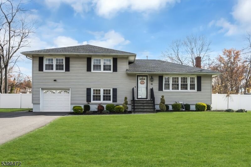 Property Photo: 15 Maplehurst Ln NJ 08854
