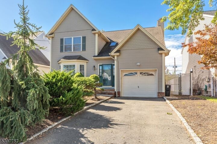 126 N 13th St  Kenilworth Boro NJ 07033 photo