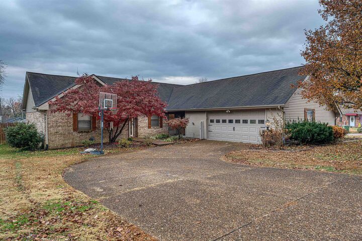 2514 Wood Drive  Henderson KY 42420 photo