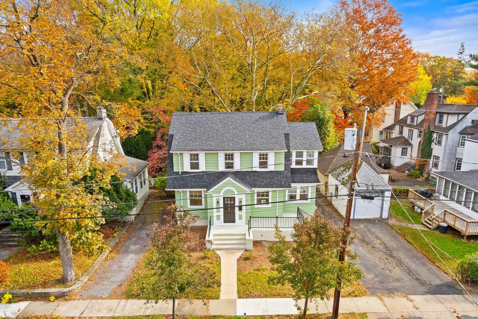 Property Photo:  401 Conrad Rd  NJ 07631 