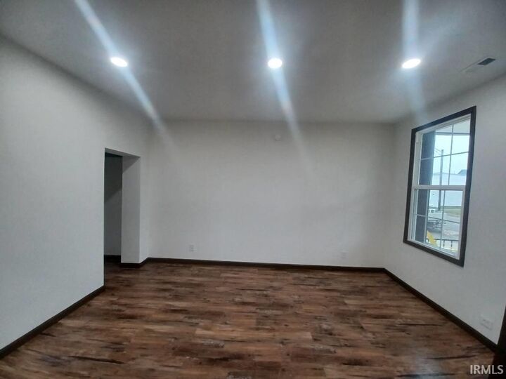 Property Photo:  1112 W Iowa Street  IN 47710 