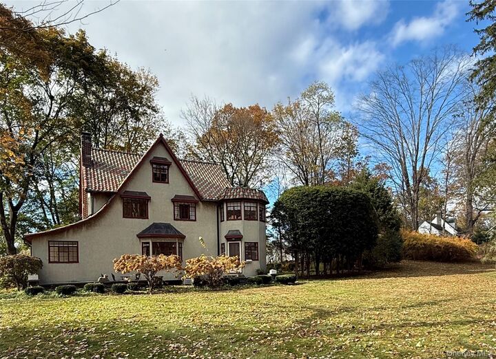 31 Laurel Drive  Mount Kisco NY 10549 photo