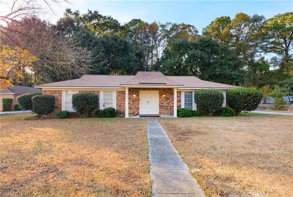 Property Photo: 5463 Barbara Drive AL 36572