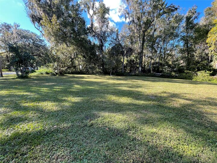 Property Photo: 3785 Cr 405N FL 33538