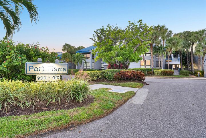 Property Photo:  910 Pinellas Bayway S 107  FL 33715 