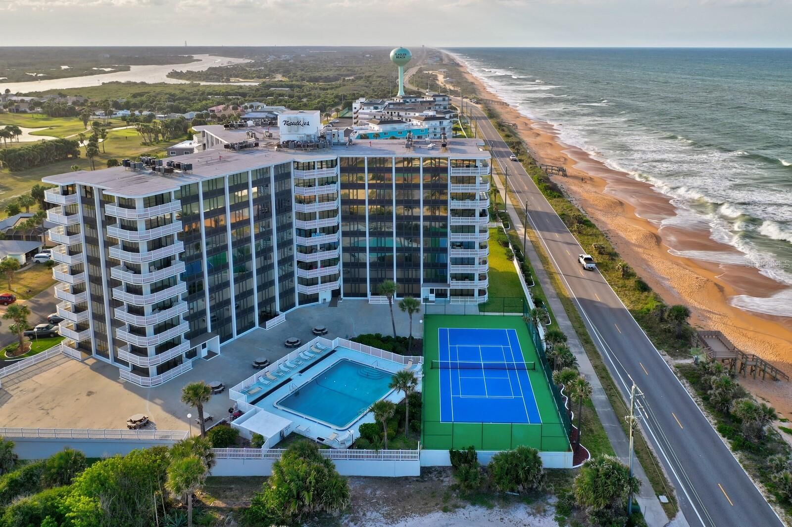 Property Photo: 3580 S Ocean Shore Boulevard 402 FL 32136