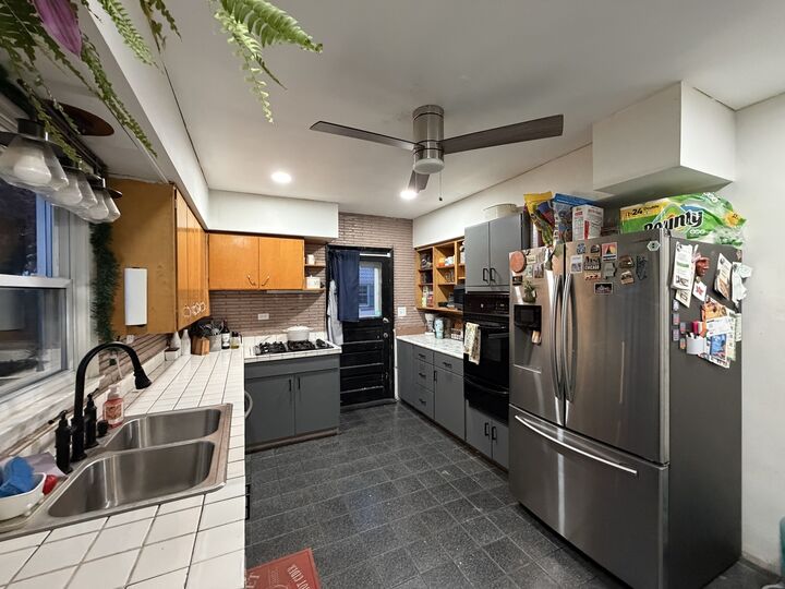 Property Photo: 911 Parks Lane IL 61350