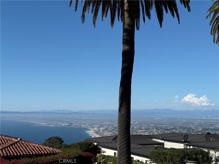 Property Photo: 857 Rincon CA 90274