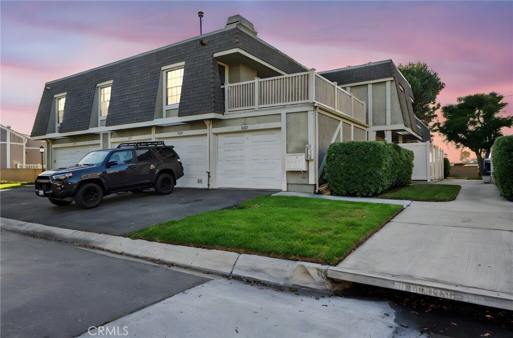 Property Photo:  16125 Warmington Lane 12  CA 92649 