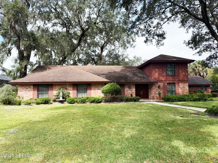 Property Photo: 3707 Cathedral Oaks Place S FL 32217