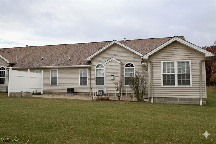Property Photo:  2003 E County Line Road  OH 44440 
