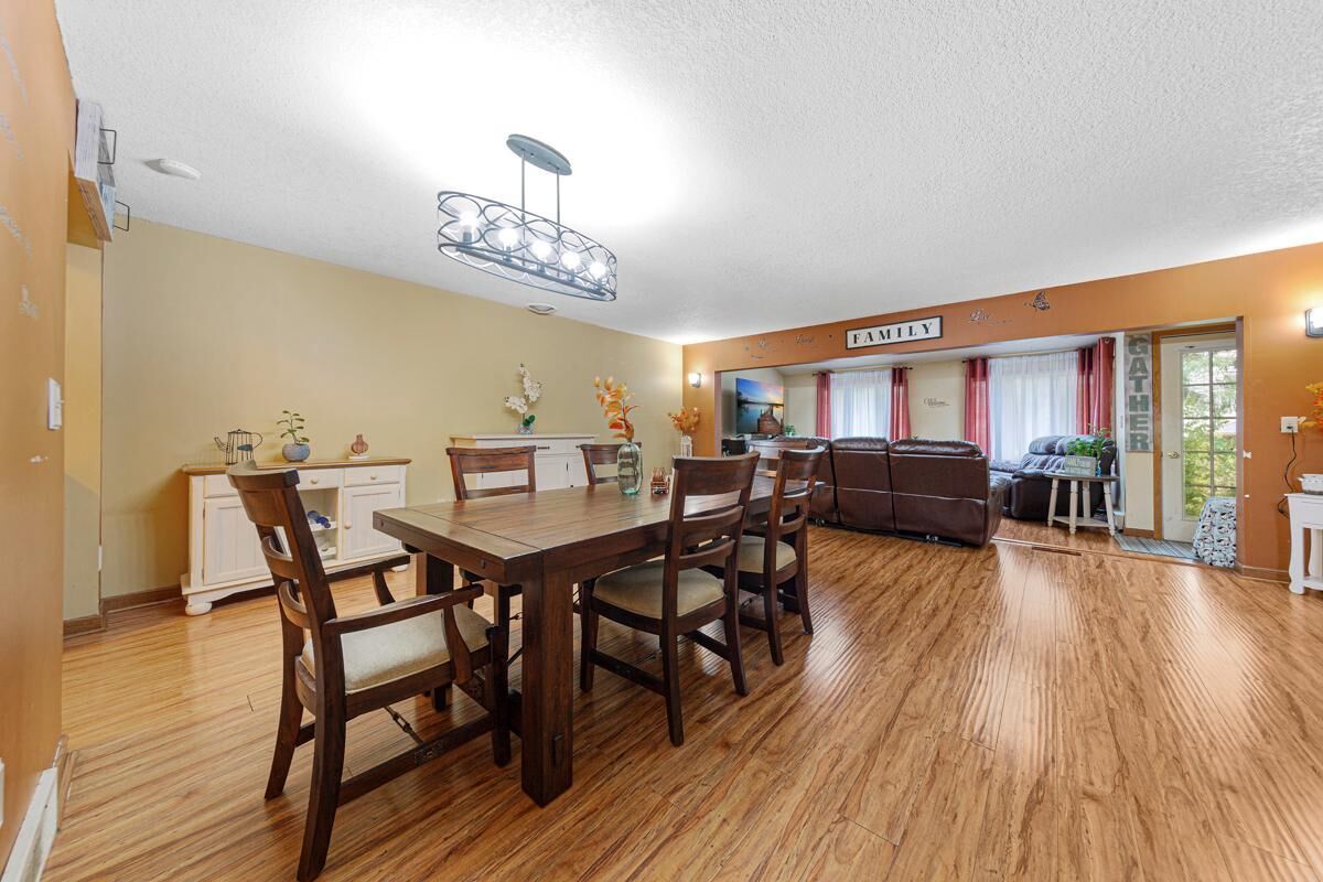 Property Photo:  1128 Highland Avenue  MN 55057 