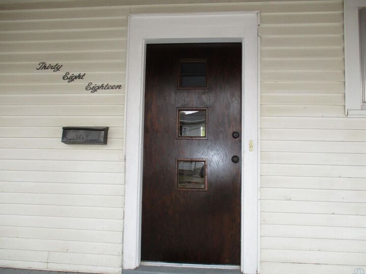 Property Photo:  3818 3rd Ave  IA 51106 