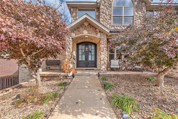 Property Photo: 3802 NW Riverbend Road AR 72712