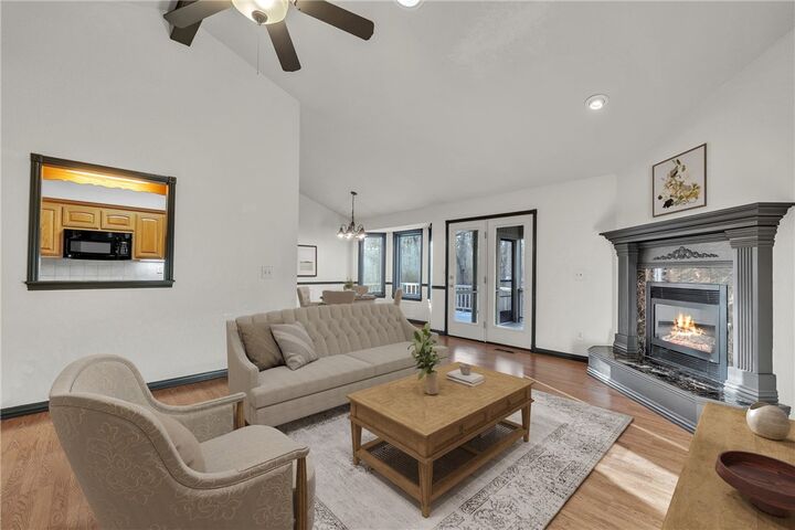 Property Photo:  7 Glenwood Place  AR 72715 