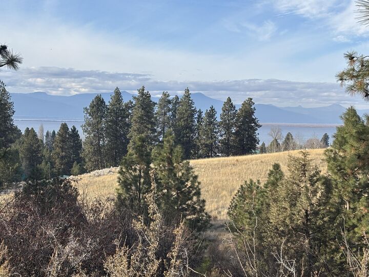 Property Photo:  Maidu Court  OR 97624 