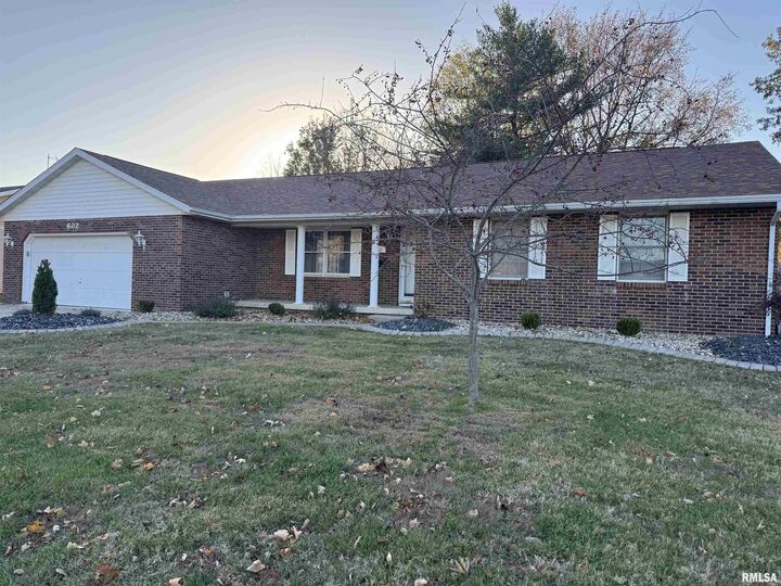 Property Photo:  602 Osage Drive  IL 62801 
