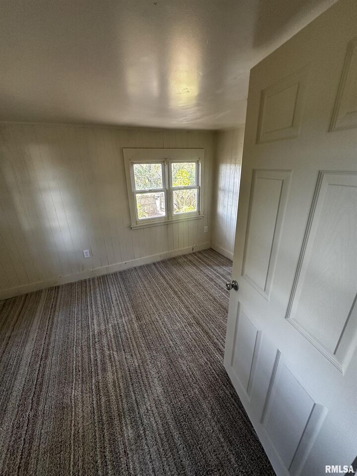 Property Photo:  535 Van Buren Street  IL 61603 