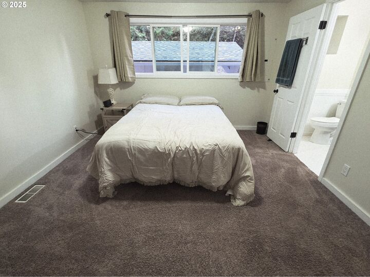 12147 SE Henderson Dr  Portland OR 97266 photo