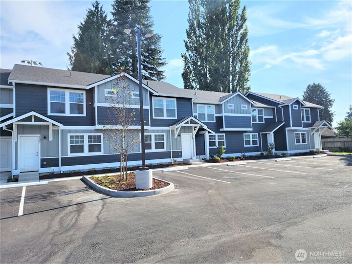 Property Photo:  1031  Cedar Avenue 102  WA 98270 