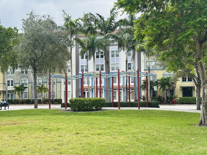 Property Photo:  533 NE 3rd Avenue 341  FL 33301 