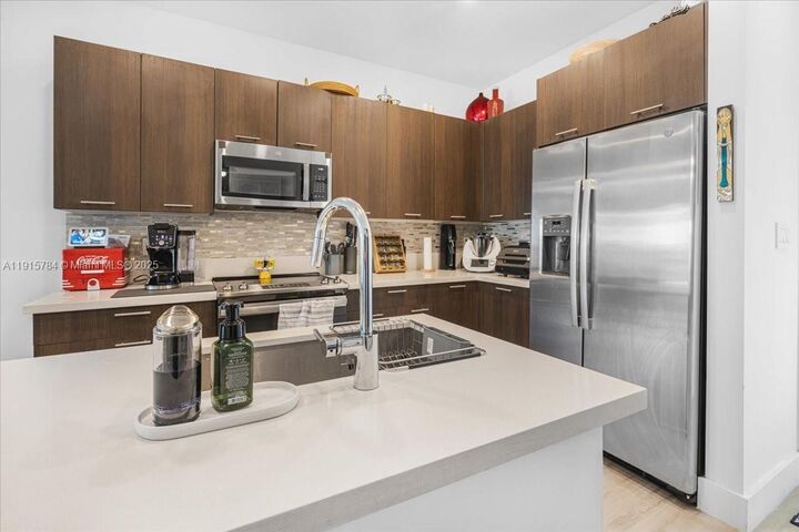 Property Photo: 8301 NW 41st St B-309 FL 33166