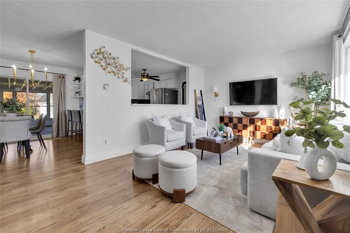 Photo de la propriété:  210 Westlawn Avenue  ON N9Y 3L9 