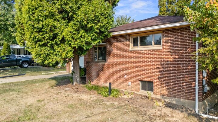 Property Photo: 111 Hickory Drive PA 15010