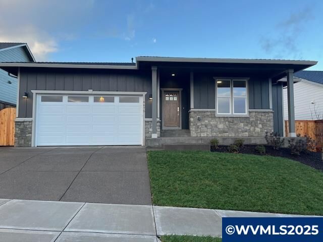 Property Photo:  6675 Naomi Danielle St SE  OR 97306 