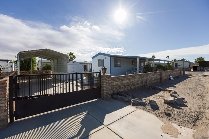 Property Photo: 10306 E 30 Ln AZ 85365
