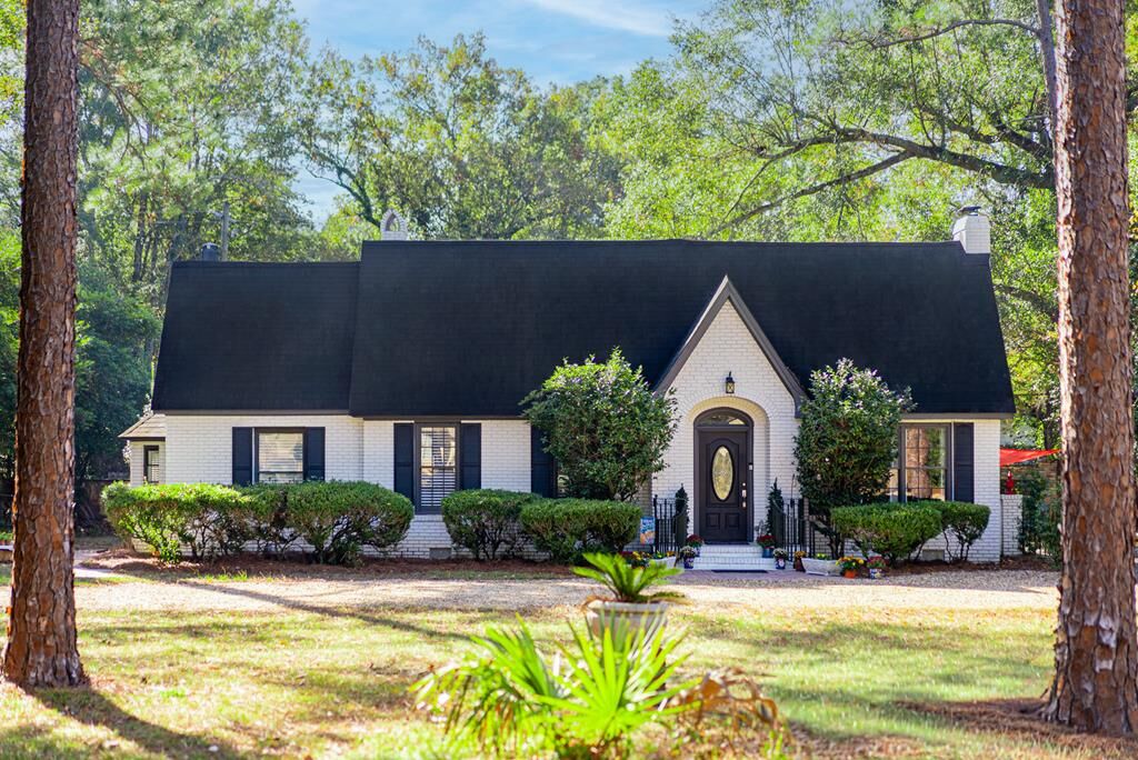 Property Photo:  918 Fifth Avenue  GA 31701 