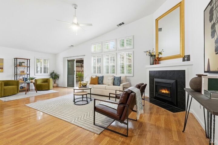 Property Photo:  542 Fiesta Court  CA 94533 