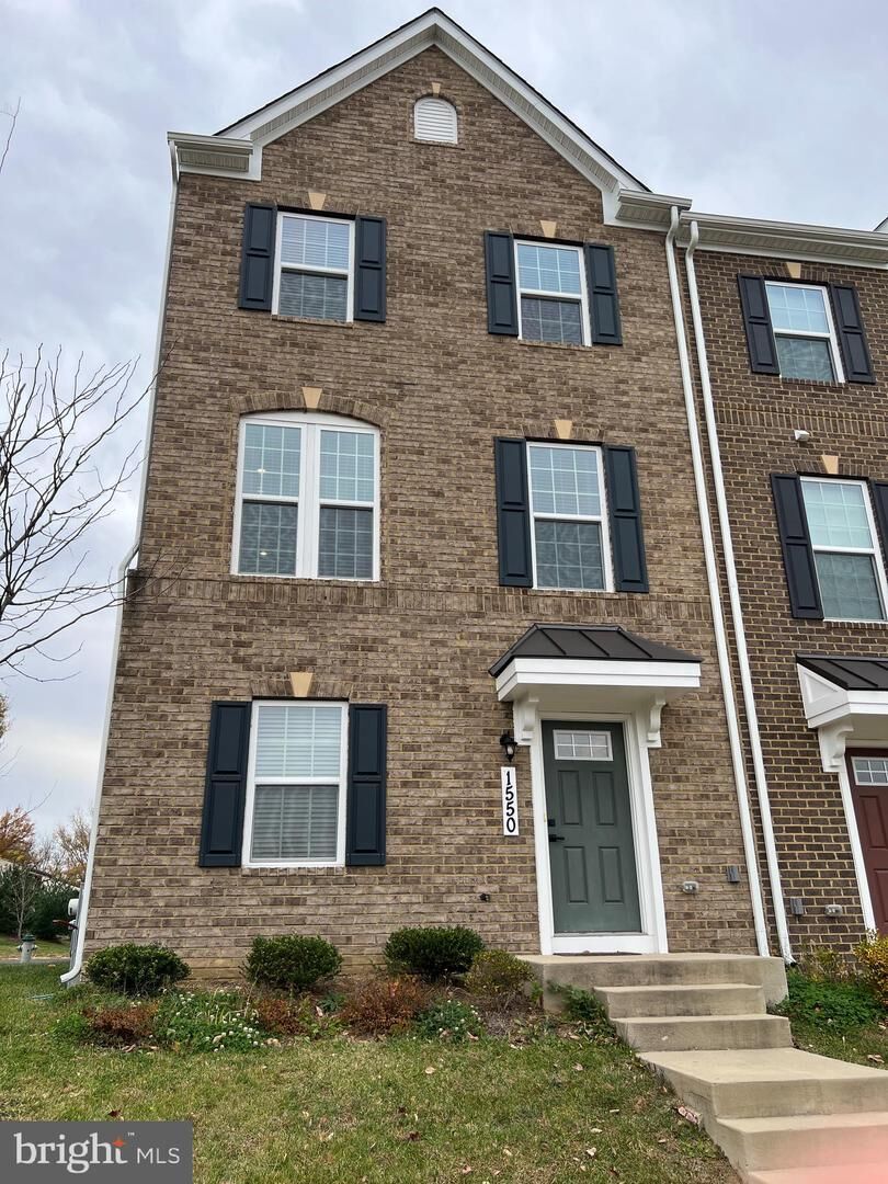 Property Photo: 1550 Adamson Way MD 20716