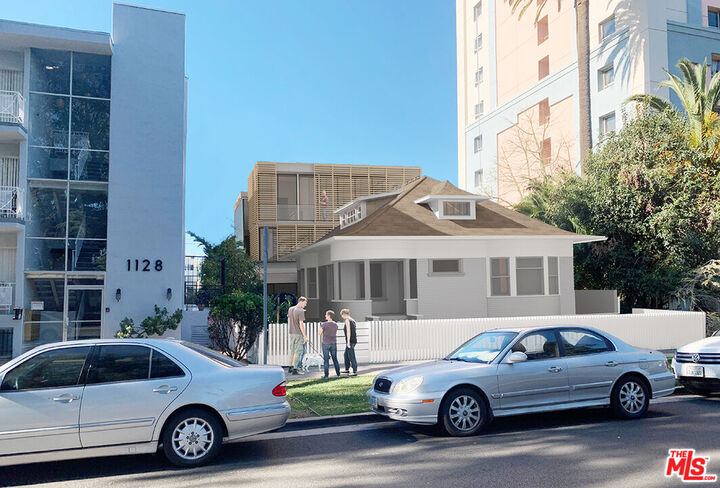 Property Photo:  1124 7th St  CA 90403 