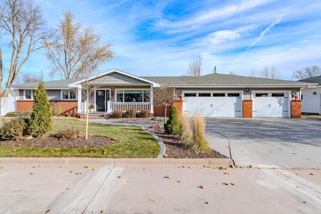 Property Photo:  2201 Marshall Street  WI 54403 