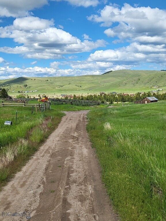 Property Photo:  65 Gold Coin Road  MT 59837 