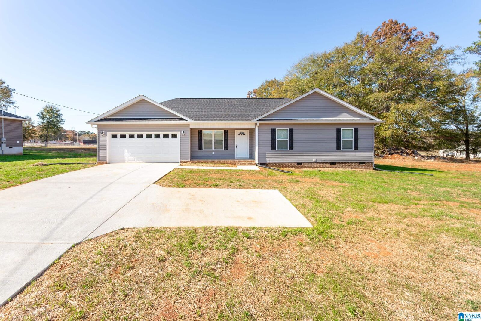 Property Photo: 1569 Alexandria Wellington Road AL 36250
