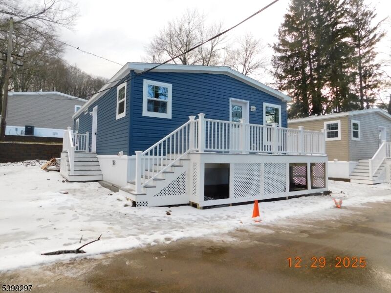 Property Photo:  11 Front Street  NJ 07863 