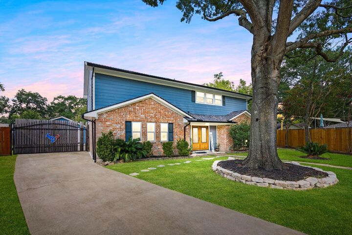 Property Photo: 12906 Campos Drive TX 77065