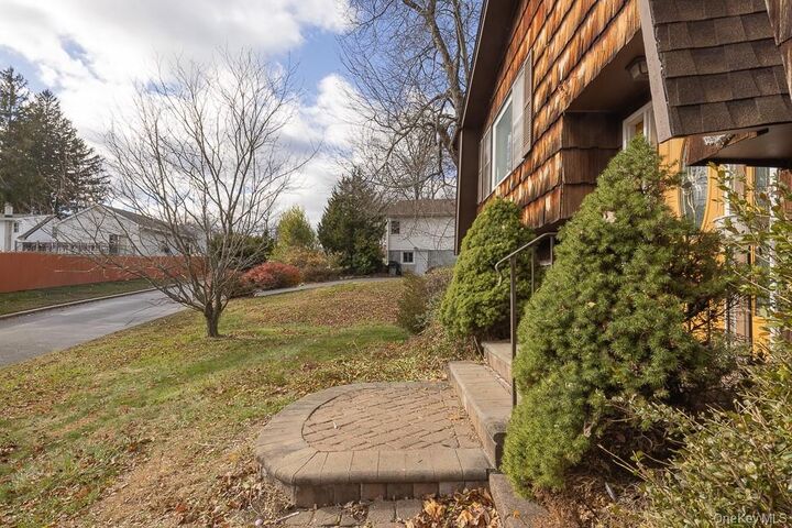 Property Photo:  2 Deborah Lane  NY 10989 