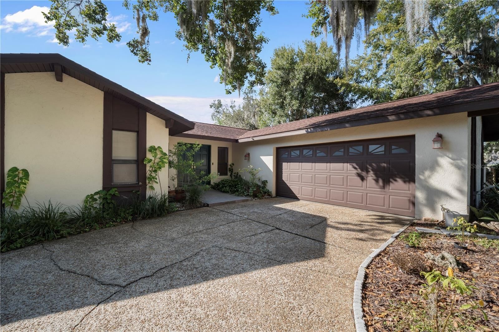 Property Photo:  11210 Elderberry Court  FL 34715 