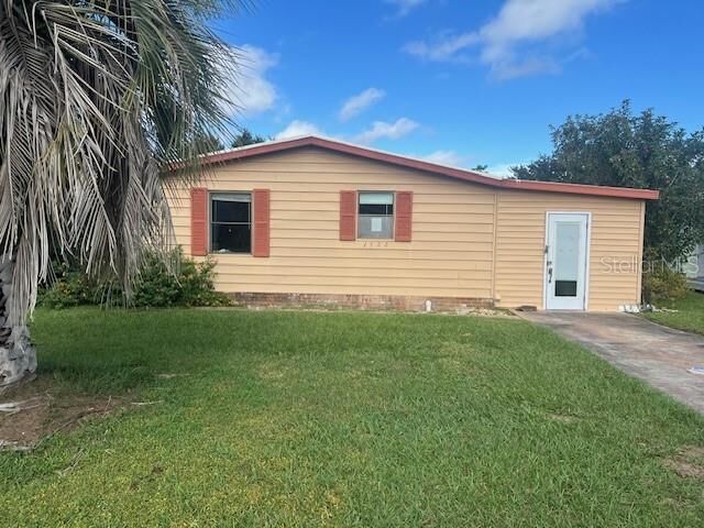 Property Photo: 1722 Myrtle Beach Drive FL 32159