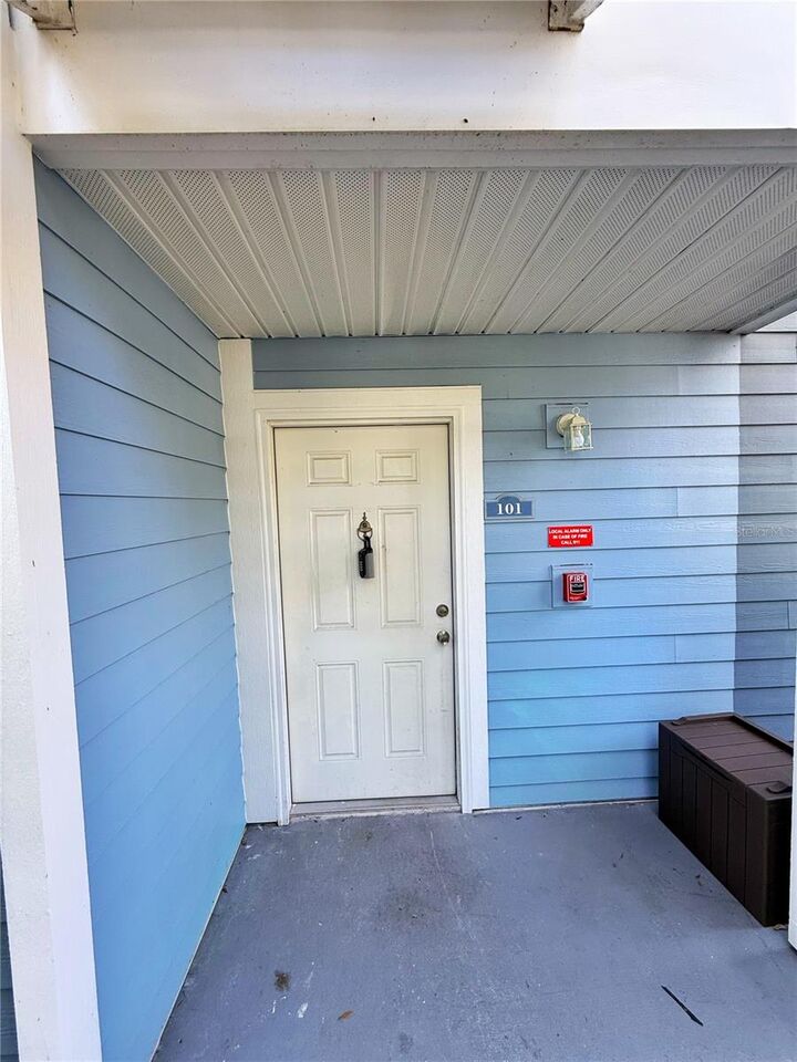 Property Photo: 709 Secret Harbor Lane 101 FL 32746