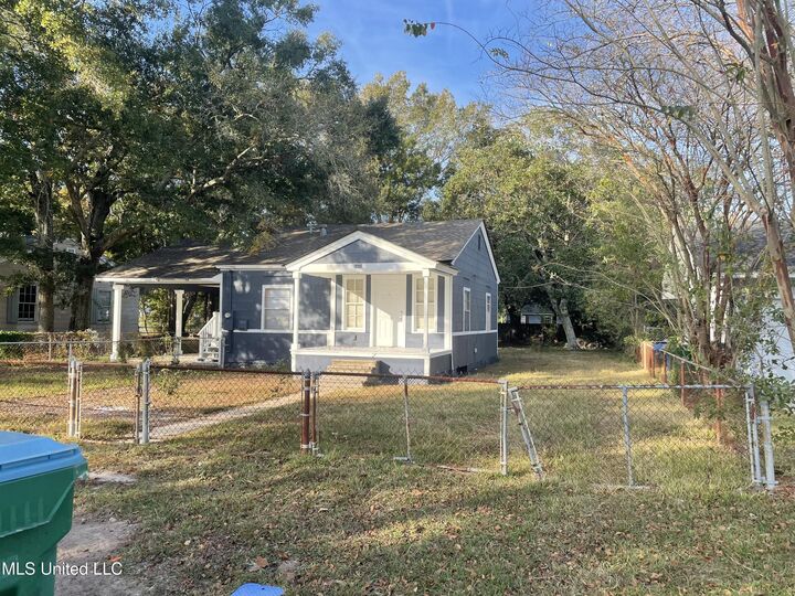 Property Photo: 2403 9th Street Street MS 39567