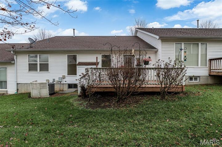 Property Photo: 16 Hill Pointe Court MO 63303